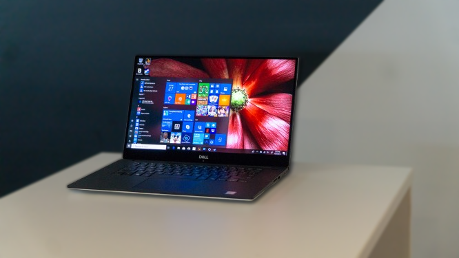Dell XPS 15 Front