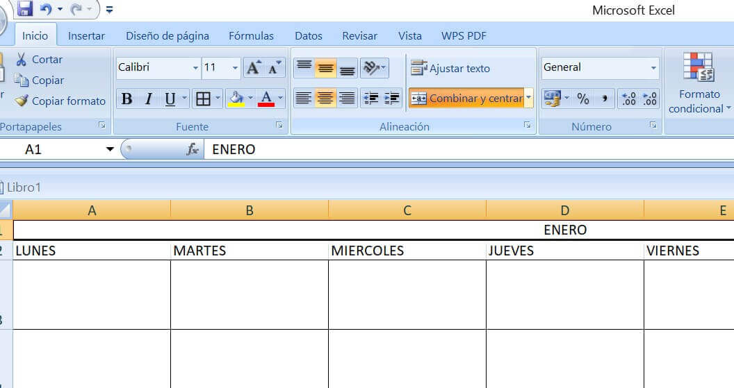 Combinar y centrar