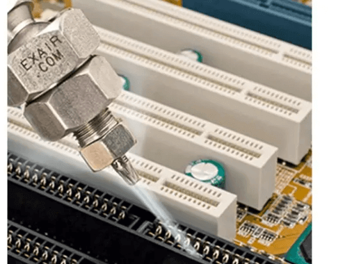 give the dust a good blast out of the RAM