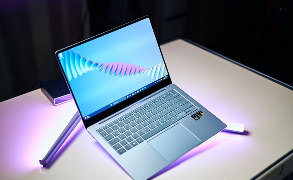 Galaxy Book4 Edge (14″)